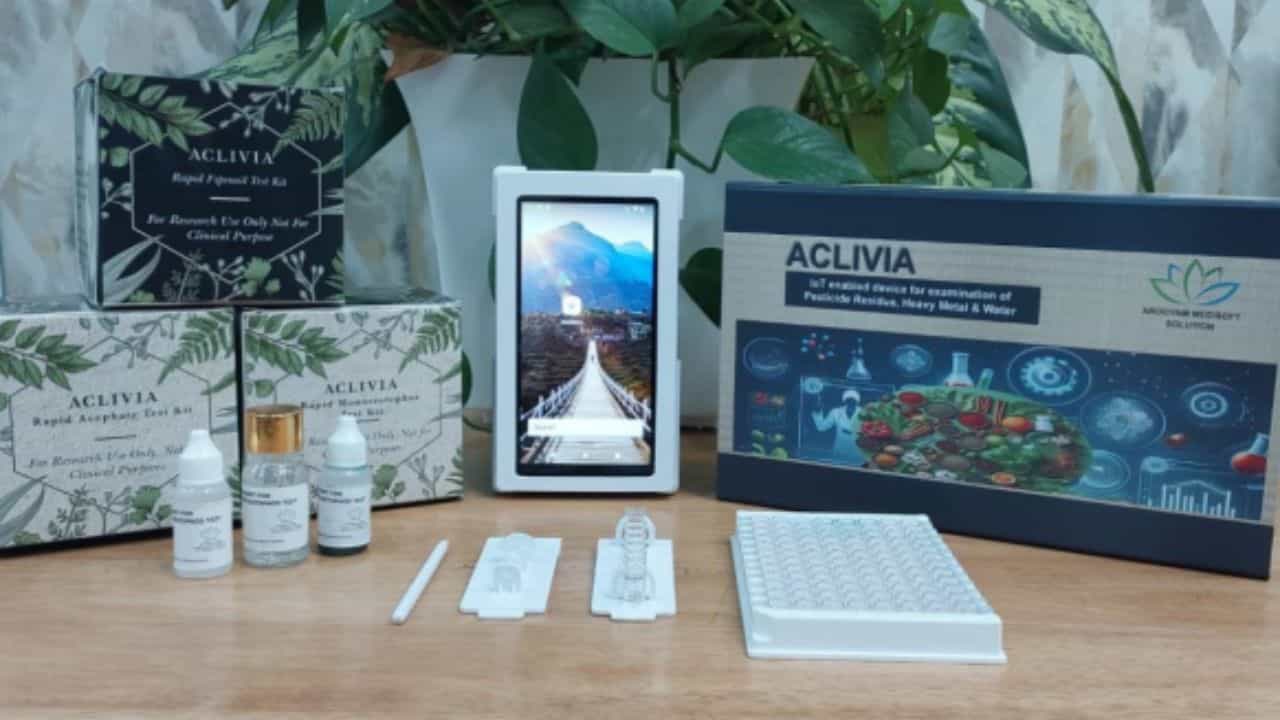 ACLIVIA: রোজ পান করছেন গ্রিন টি, কতটা কীটনাশক লুকিয়ে প্রতি চুমুকে? বলে দেবে অ্যাকলিভিয়া ACLIVIA: রোজ পান করছেন গ্রিন টি, কতটা কীটনাশক লুকিয়ে প্রতি চুমুকে? বলে দেবে অ্যাকলিভিয়া