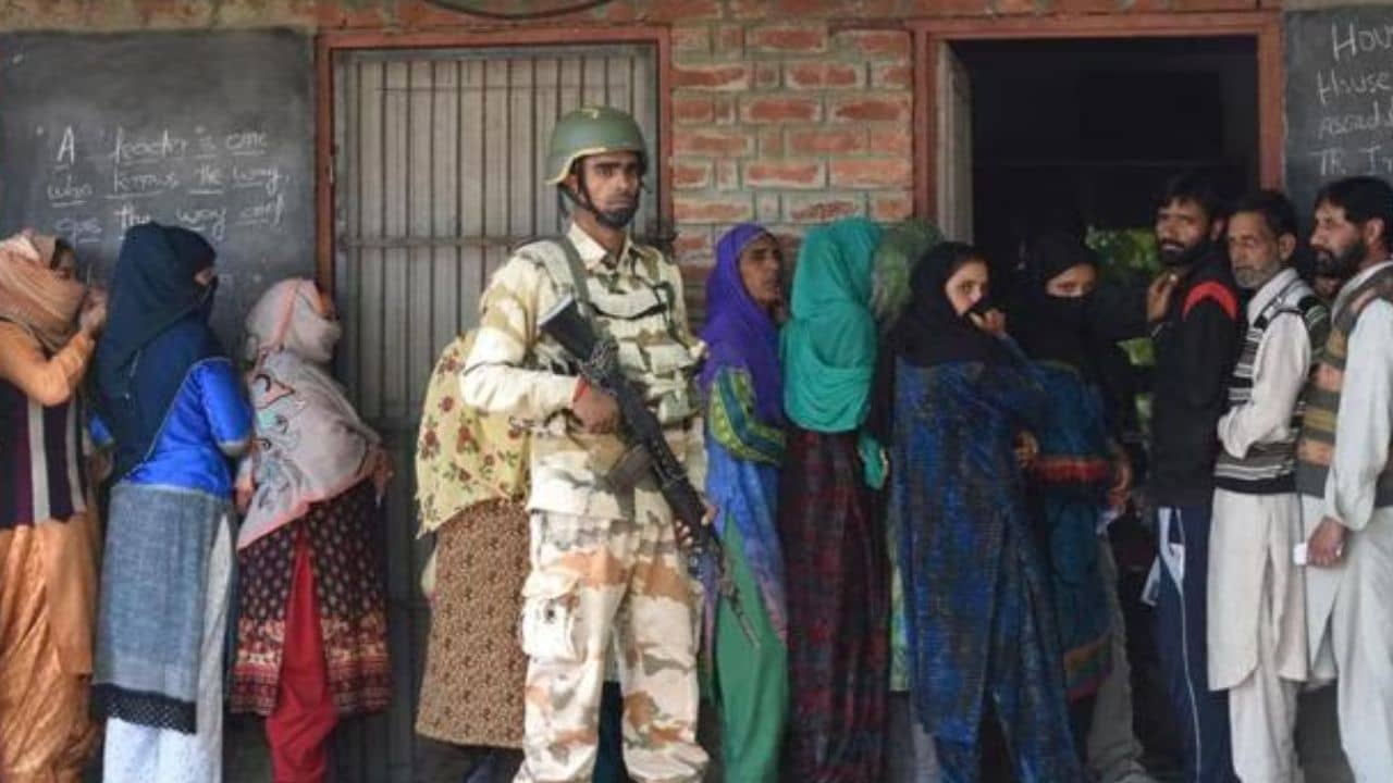 J&K Election: কবে জম্মু-কাশ্মীরের নির্বাচন? বড় আপডেট এল অবশেষে