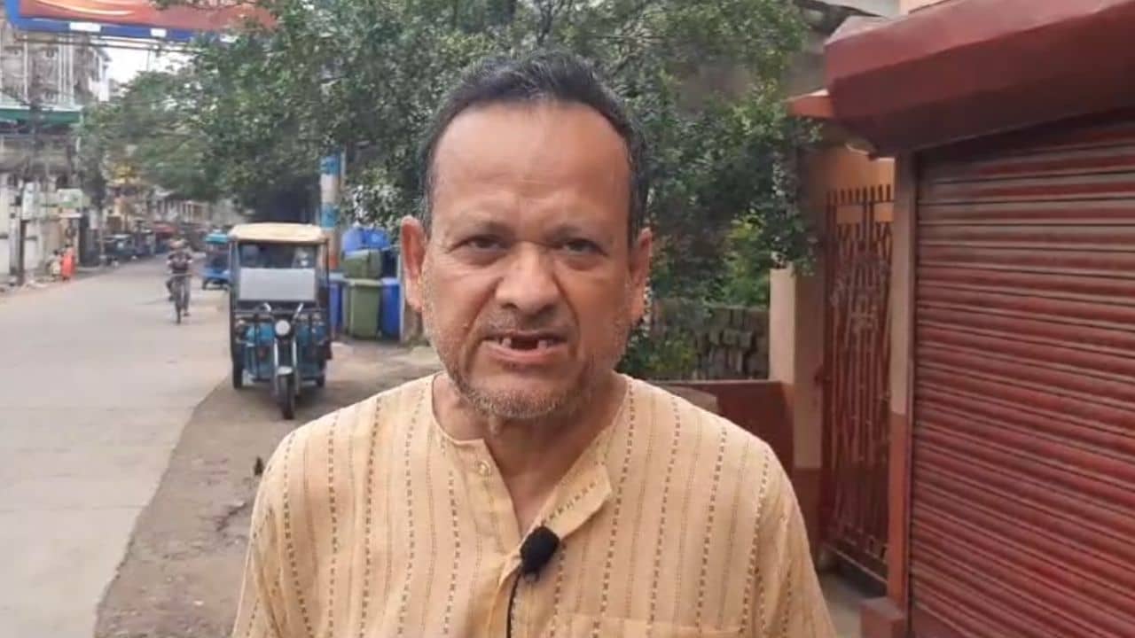 Uttarpara: পুলিশ সেজে হাতসাফাই! কিছু বুঝে ওঠার আগেই আংটি নিয়ে চম্পট