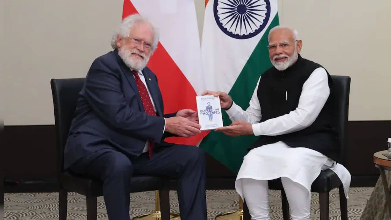 মোদীর এই গুণ বাকি রাষ্ট্রনেতাদেরও থাকা উচিত, মোদী ম্যাজিকে মুগ্ধ হয়ে বললেন নোবেলজয়ী পদার্থবিজ্ঞানী