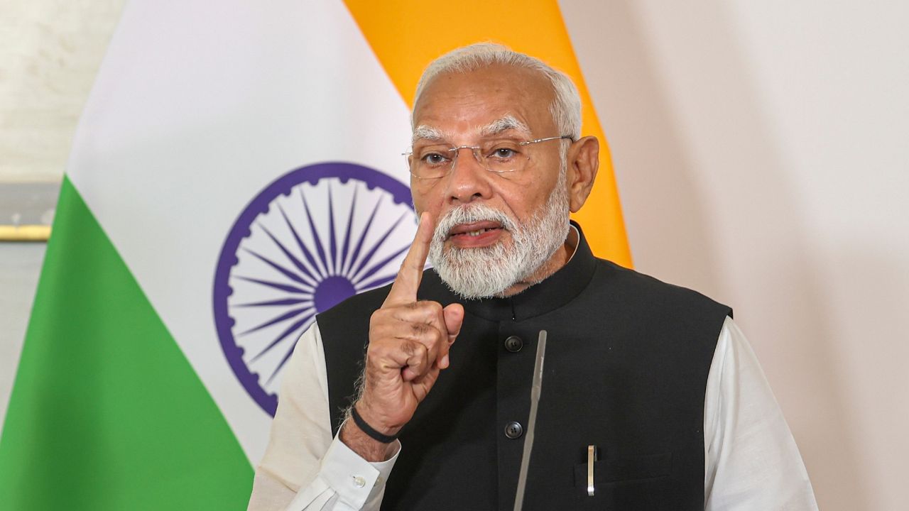 PM Narendra Modi: 'যুদ্ধ নয়, বিশ্বকে বুদ্ধ দিয়েছে ভারত', অস্ট্রিয়ায় বড় বার্তা প্রধানমন্ত্রী মোদীর PM Narendra Modi: 'যুদ্ধ নয়, বিশ্বকে বুদ্ধ দিয়েছে ভারত', অস্ট্রিয়ায় বড় বার্তা প্রধানমন্ত্রী মোদীর