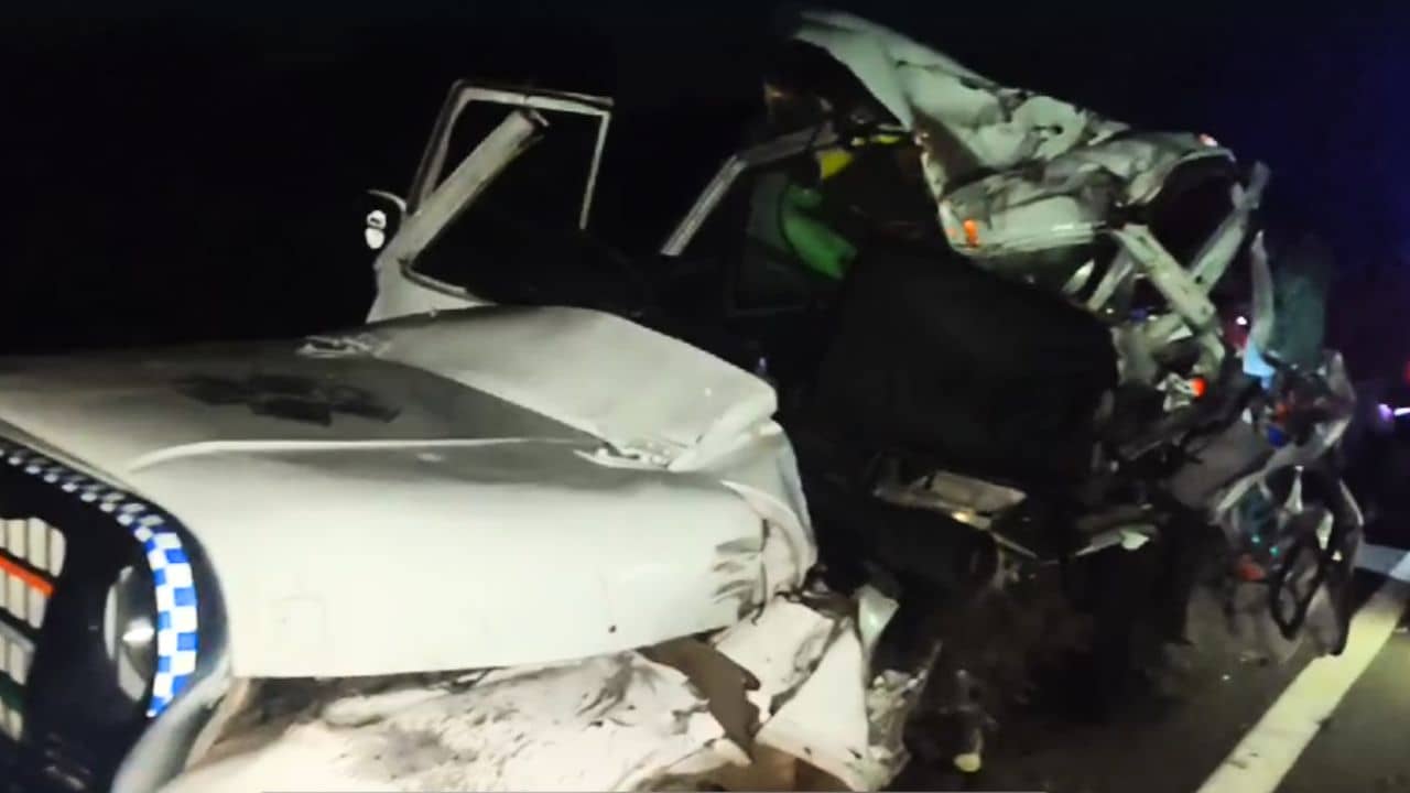 Medinipur Accident: পেটে যন্ত্রণা নিয়ে হাসপাতালে যাচ্ছিলেন রোগী, ভয়াবহ দুর্ঘটনায় দুমড়ে-মুচড়ে গেল অ্যাম্বুল্যান্স, মৃত ৬