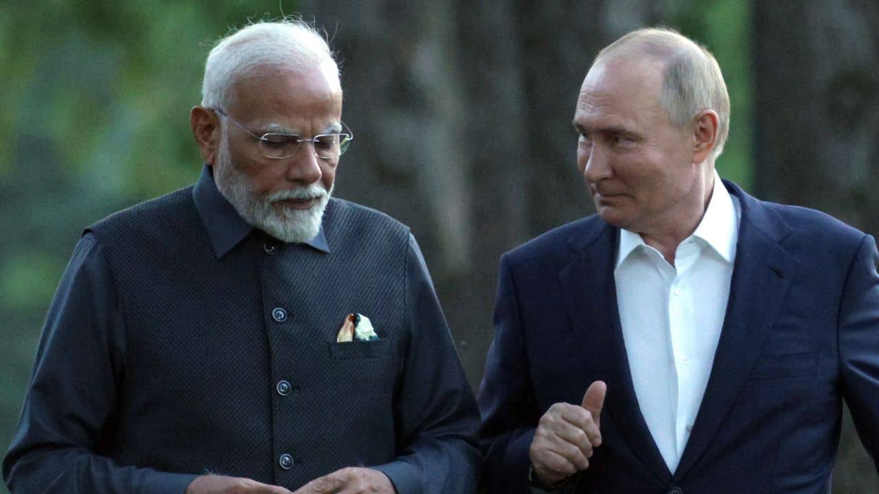 Modi-Putin: যুদ্ধক্ষেত্রে কোনও সমাধান হয় না..., ডিনার টেবিলে পুতিনকে আর কী বললেন মোদী
