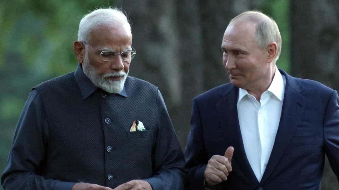 Modi-Putin: 'যুদ্ধক্ষেত্রে কোনও সমাধান হয় না...', ডিনার টেবিলে পুতিনকে আর কী বললেন মোদী Modi-Putin: 'যুদ্ধক্ষেত্রে কোনও সমাধান হয় না...', ডিনার টেবিলে পুতিনকে আর কী বললেন মোদী