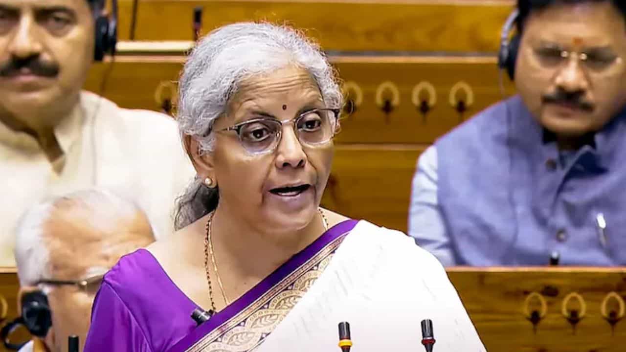 আধার কার্ড তো আছেই, কিন্তু 'ভূ-আধারে'র কথা কি জানেন? বাজেটে দেওয়া হয়েছে নতুন প্রস্তাব আধার কার্ড তো আছেই, কিন্তু 'ভূ-আধারে'র কথা কি জানেন? বাজেটে দেওয়া হয়েছে নতুন প্রস্তাব