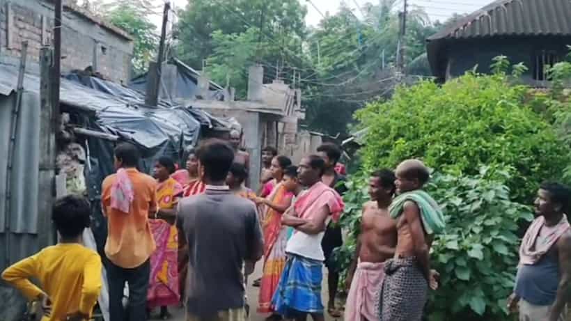 হঠাৎ বীভৎস শব্দ! একেবারে নিস্তেজ হয়ে পড়ে রইল আরাধ্যা, বন্ধুর বাড়ির ছাদে কী এমন ঘটল