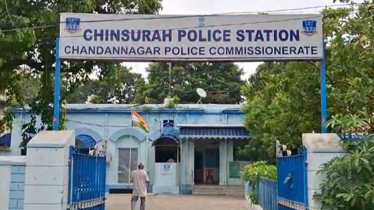 Hooghly: ভাইপোকে তুলে নিয়ে গেল পুলিশ, ব্যান্ডেলে গুলিকাণ্ডে নয়া মোড়