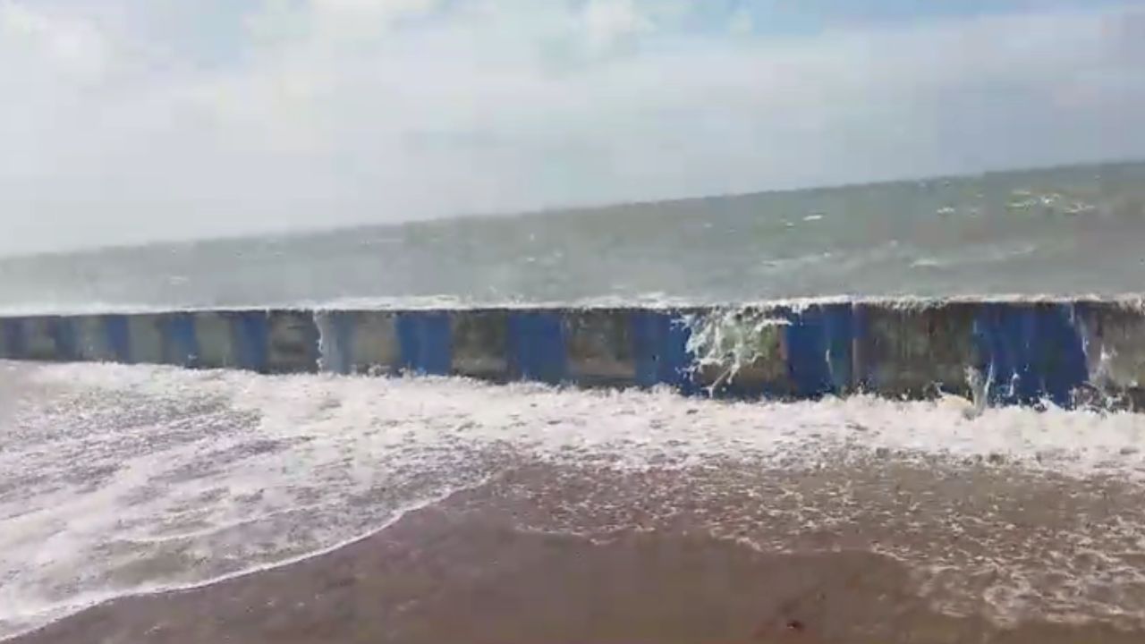 Shankarpur Digha: দিঘা শঙ্করপুরে সমুদ্রে কিন্তু খুব সাবধান, কিশোরীর সঙ্গে সাংঘাতিক কাণ্ড...