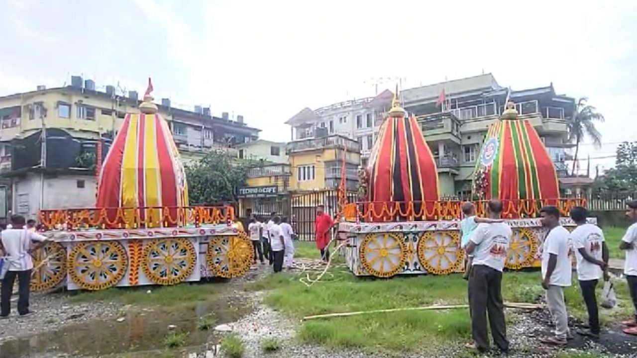 Puja 2024: এবার চমক পুরীর জগন্নাথ মন্দিরের আদলে মণ্ডপ, রথযাত্রাতেই পুজো শুরু...