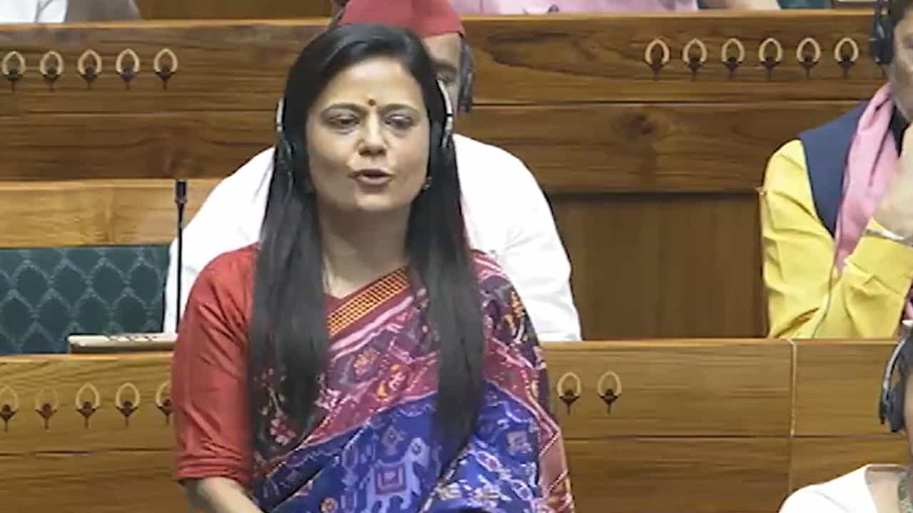 TMC MP Mahua Moitra: দুর্ঘটনা রুখতে 'কবচ' নেই, আর বুলেট ট্রেনের জন্য বরাদ্দ ১.০৮ লক্ষ কোটি টাকা: মহুয়া TMC MP Mahua Moitra: দুর্ঘটনা রুখতে 'কবচ' নেই, আর বুলেট ট্রেনের জন্য বরাদ্দ ১.০৮ লক্ষ কোটি টাকা: মহুয়া