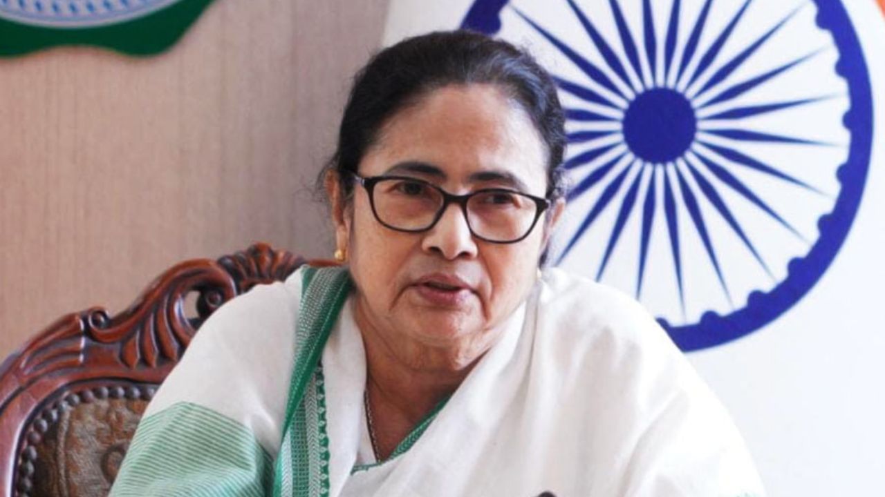 Mamata Banerjee: সফরসূচিতে বদল, নীতি আয়োগের বৈঠকে যোগ দিতে আজ দিল্লি যাচ্ছেন না মমতা