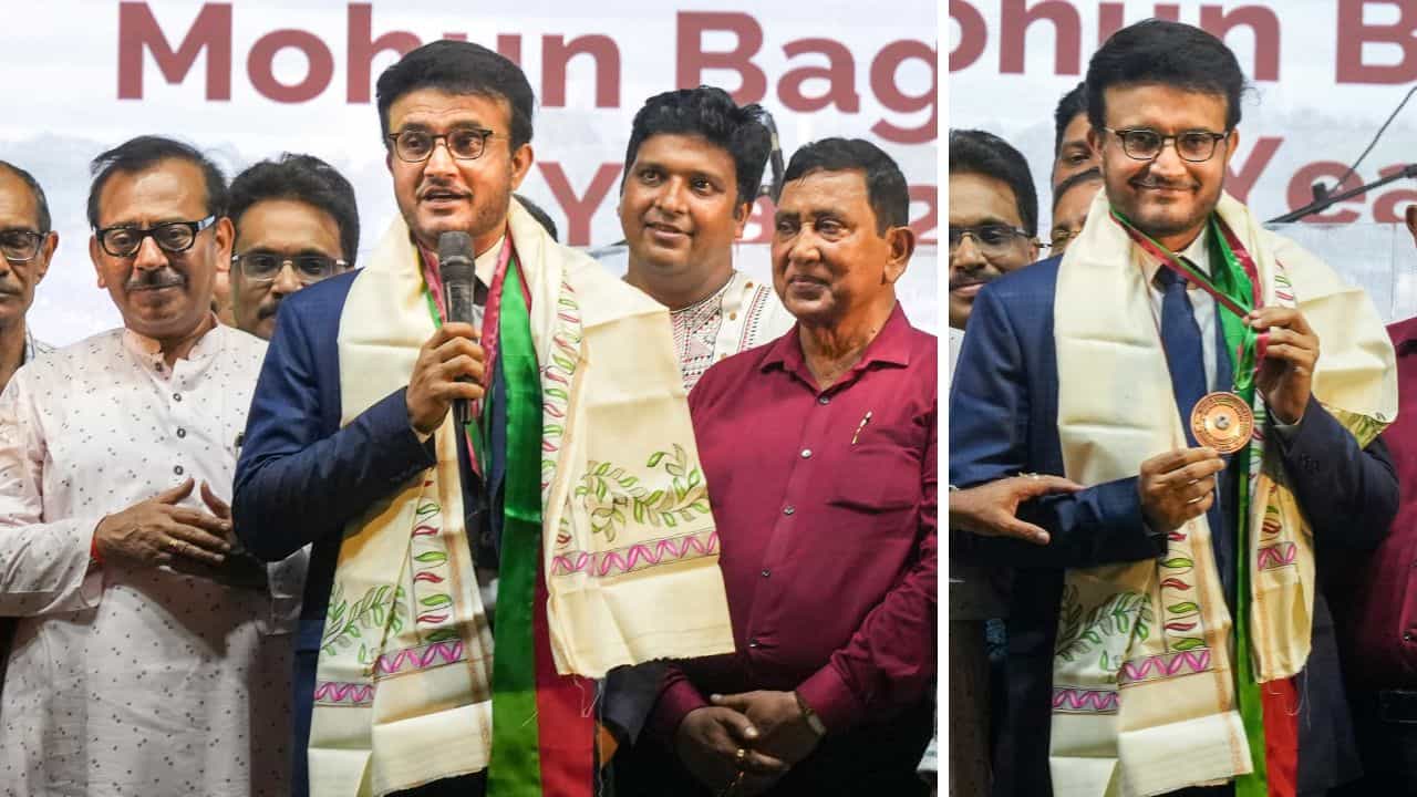 Sourav Ganguly: মোহনবাগানের আর্থিক পুরস্কার ক্লাবকে ফিরিয়ে হৃদয় জিতলেন রত্ন-সৌরভ Sourav Ganguly: মোহনবাগানের আর্থিক পুরস্কার ক্লাবকে ফিরিয়ে হৃদয় জিতলেন রত্ন-সৌরভ
