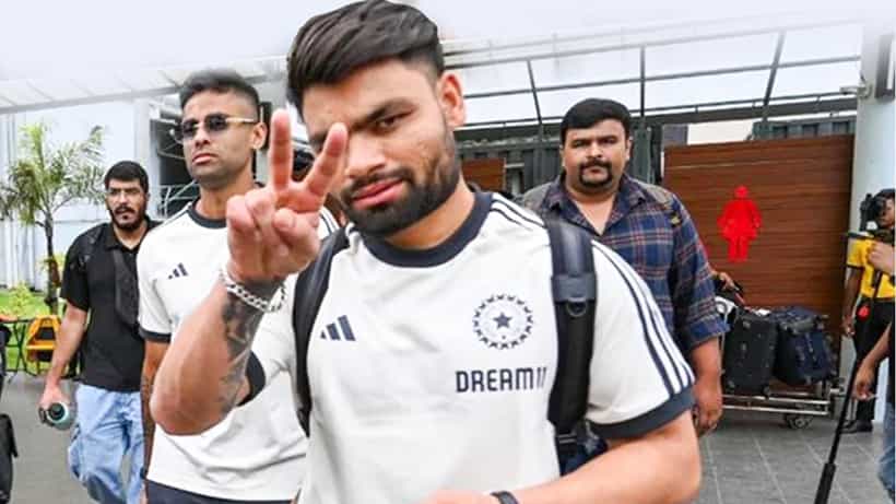 Rinku Singh: কোহলি নেই টিমে, এ বার আরেক সিনিয়রের কাছে ব্যাটের আবদার রিঙ্কু সিংয়ের!