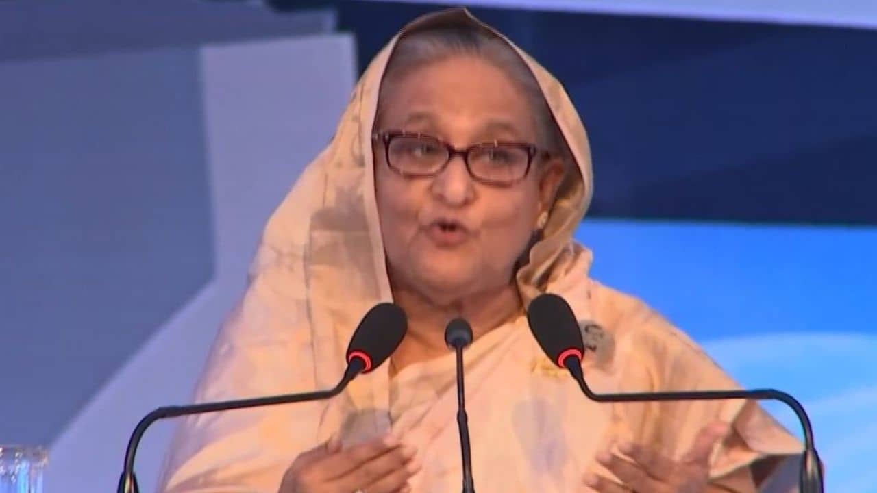 Sheikh Hasina: ক্ষমতায় টিকে থাকতে দেশের সম্পদ বিক্রি করবেন? জবাব দিলেন হাসিনাই