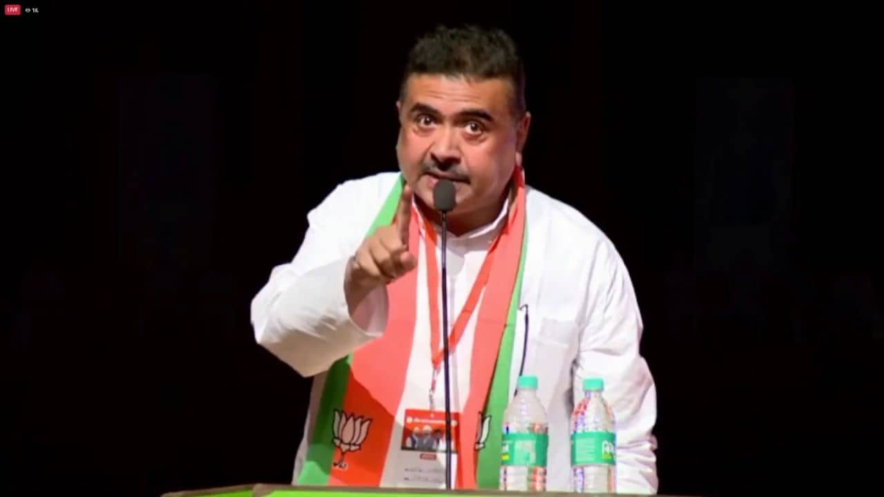 Suvendu Adhikari: সবকা সাথ সবকা বিকাশ বলব না, বিজেপির সভাতেই অন্য সুর শুভেন্দুর