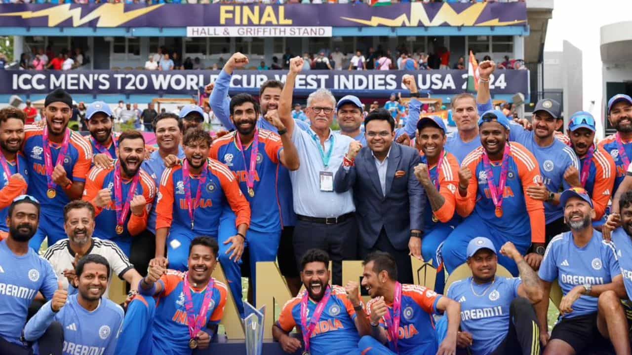 T20 World Cup 2024: চ্যাম্পিয়নদের জন্য দেশে মহা আয়োজন, জানুন রোহিতদের দিনভরের বিস্তারিত সূচি T20 World Cup 2024: চ্যাম্পিয়নদের জন্য দেশে মহা আয়োজন, জানুন রোহিতদের দিনভরের বিস্তারিত সূচি