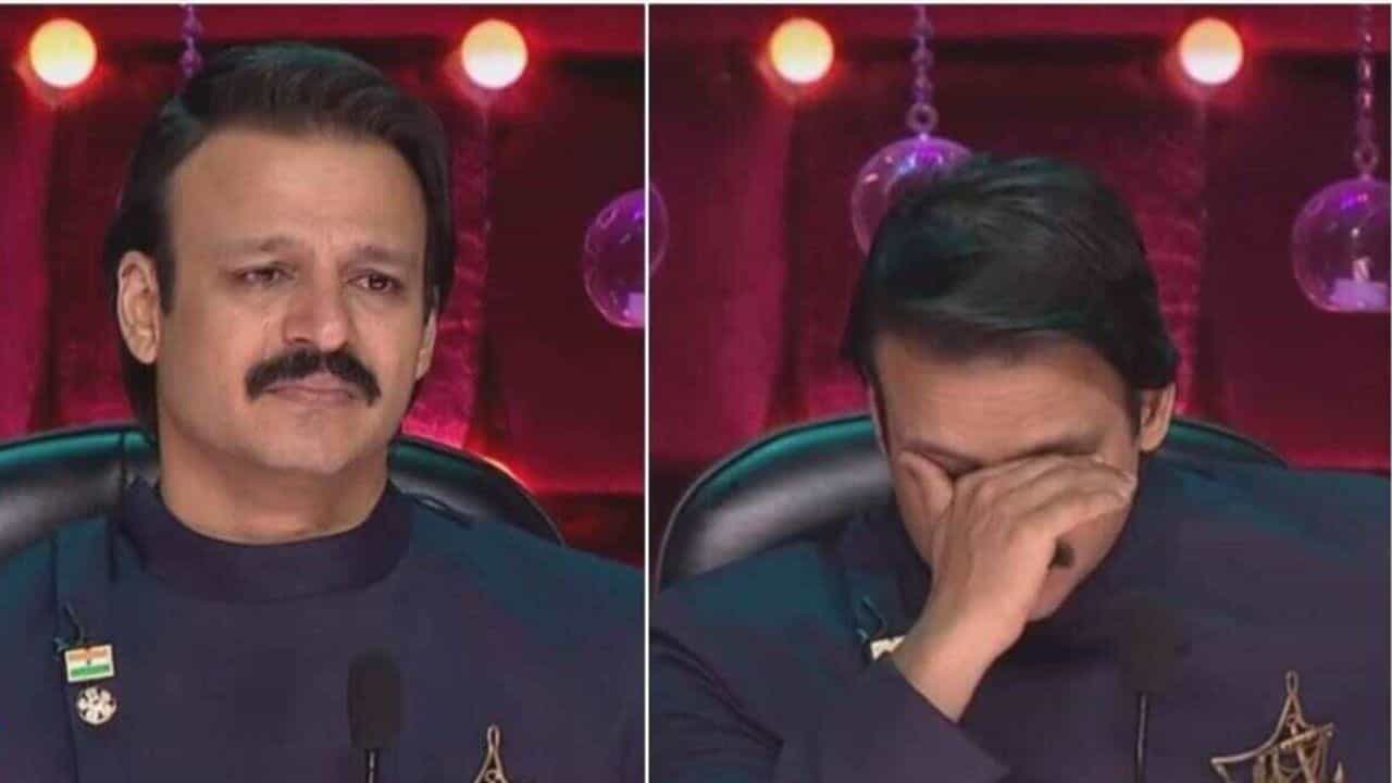 'মা ছাড়া অন্যকাউকে চুমু কেন?' ছেলের প্রশ্ন হতভম্ব বিবেক 'মা ছাড়া অন্যকাউকে চুমু কেন?' ছেলের প্রশ্ন হতভম্ব বিবেক