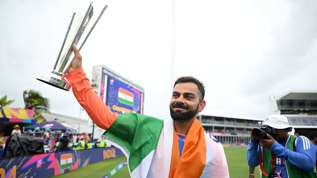 Virat Kohli: এমন নজির গড়ে 'বিদায়' বিরাট কোহলির, যা নেই মহেন্দ্র সিং ধোনিরও! Virat Kohli: এমন নজির গড়ে 'বিদায়' বিরাট কোহলির, যা নেই মহেন্দ্র সিং ধোনিরও!