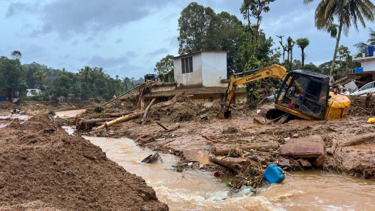 Wayanad Help এত মৃত্যু...খবর পেয়েই ওয়েনাডে ছুটলেন কেন্দ্রীয় মন্ত্রী, বয়সের ...