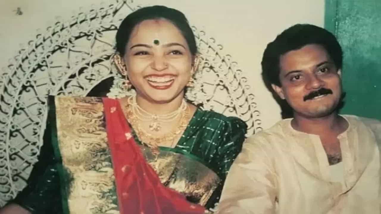 'একমাসের মধ্যে সিদ্ধান্ত নিলাম বিয়ে করব', কেন এত তাড়াহুড়ো অপরাজিতার? 'একমাসের মধ্যে সিদ্ধান্ত নিলাম বিয়ে করব', কেন এত তাড়াহুড়ো অপরাজিতার?