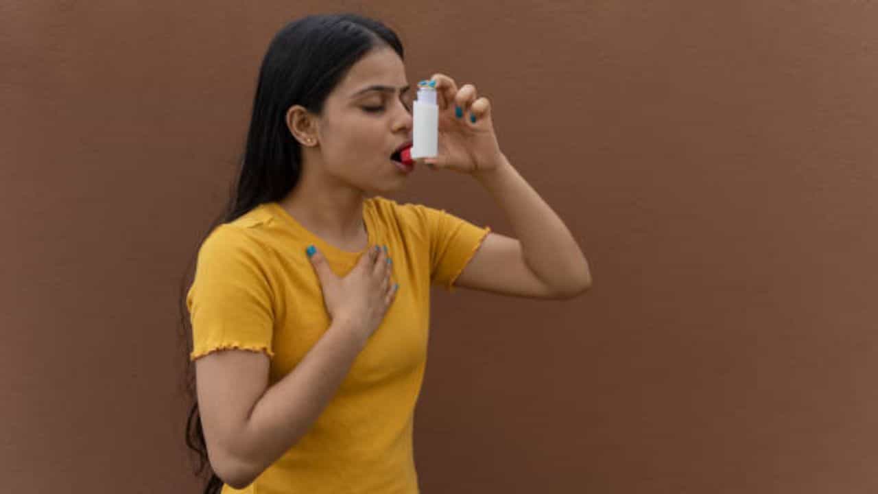 Asthma: হাঁপানি কোনওদিন পিছু ছাড়ে না, এই ৫ ধারণা নিজের মধ্যে পুষে রাখলেই কিন্তু বিপদ Asthma: হাঁপানি কোনওদিন পিছু ছাড়ে না, এই ৫ ধারণা নিজের মধ্যে পুষে রাখলেই কিন্তু বিপদ