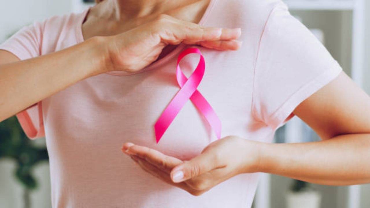Breast Cancer: কম বয়সিদের মধ্যে ব্রেস্ট ক্যানসারের ঝুঁকি কতটা বেশি? জানুন এই মারণ রোগের ৫ কারণ