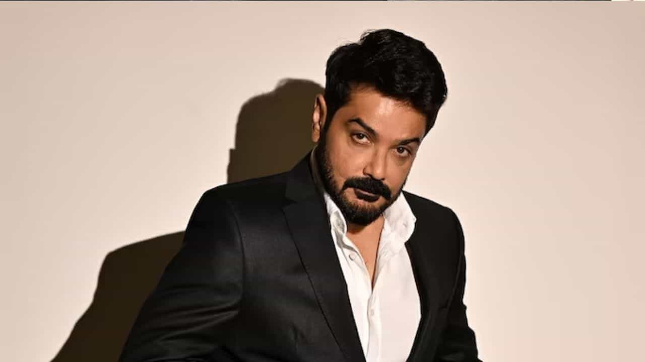 Big News: 'এটা মান-সম্মানের লড়াই চলছে', এবার মুখ খুললেন প্রসেনজিৎ Big News: 'এটা মান-সম্মানের লড়াই চলছে', এবার মুখ খুললেন প্রসেনজিৎ