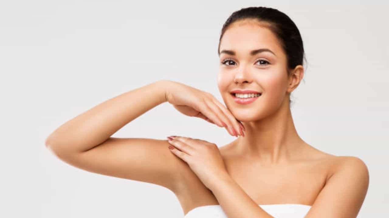 Hand Tan Remove: কালো দু'হাতে মেখে নিন এই ঘরোয়া প্যাক, দীর্ঘ দিনের পড়া ট্যান উঠবে মাত্র ১০ মিনিটে Hand Tan Remove: কালো দু'হাতে মেখে নিন এই ঘরোয়া প্যাক, দীর্ঘ দিনের পড়া ট্যান উঠবে মাত্র ১০ মিনিটে