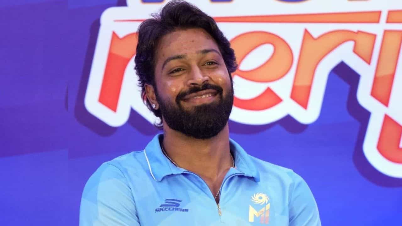 হার্দিকে মজেছেন টলিউডের জনপ্রিয় নায়িকা! চলছে কমেন্ট, কে তিনি? হার্দিকে মজেছেন টলিউডের জনপ্রিয় নায়িকা! চলছে কমেন্ট, কে তিনি?