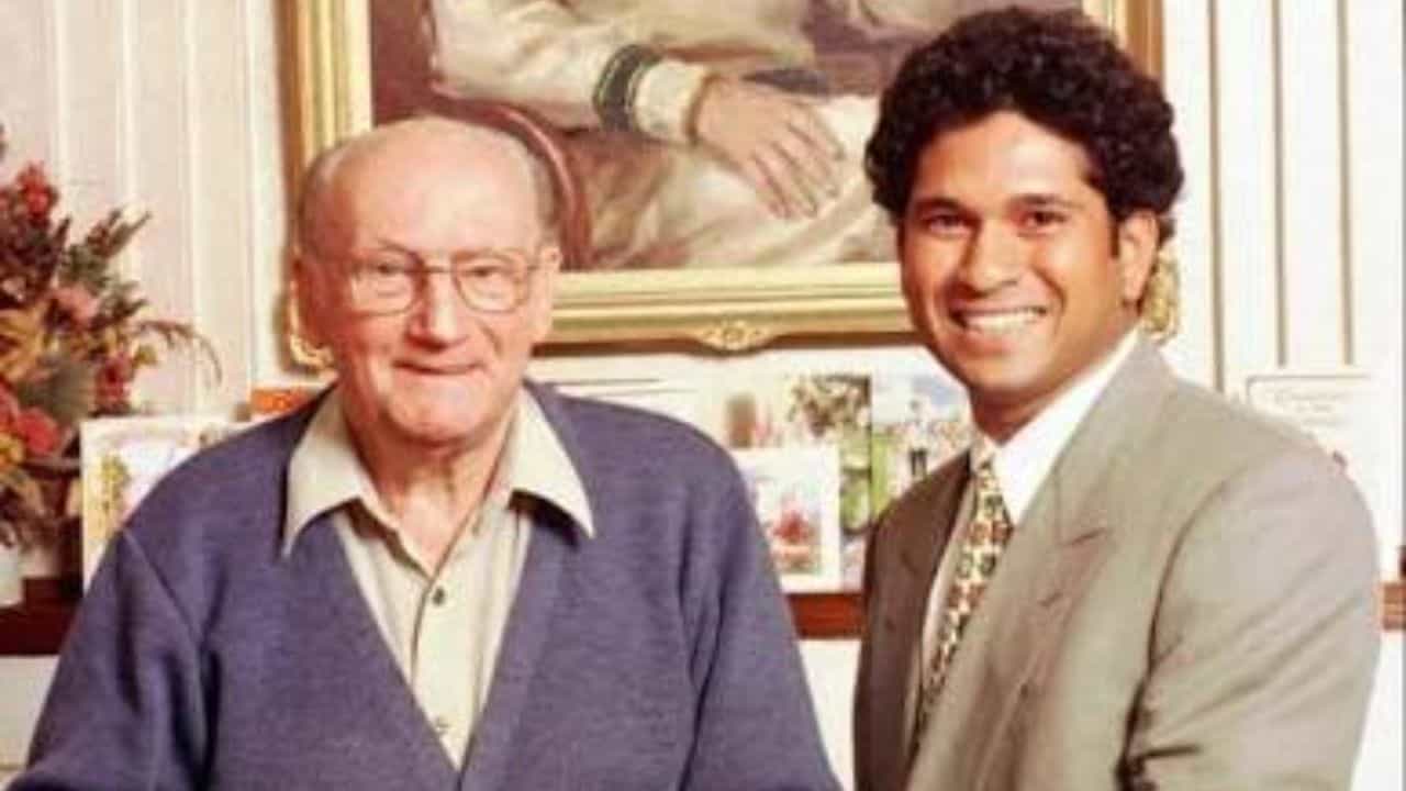 Sachin Tendulkar: ১০ সতীর্থ, একসঙ্গে খেললেও যাঁরা সচিন তেন্ডুলকরের সঙ্গে ব্যাট করেননি... Sachin Tendulkar: ১০ সতীর্থ, একসঙ্গে খেললেও যাঁরা সচিন তেন্ডুলকরের সঙ্গে ব্যাট করেননি...