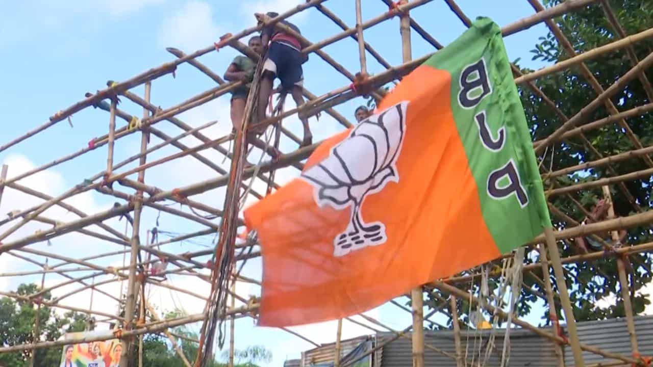BJP On RG Kar Protest: এবার ধর্মতলা! তিলোত্তমাকে বিচার দিতে আজ থেকে আরও বড় কর্মসূচি শুরু BJP-র BJP On RG Kar Protest: এবার ধর্মতলা! তিলোত্তমাকে বিচার দিতে আজ থেকে আরও বড় কর্মসূচি শুরু BJP-র