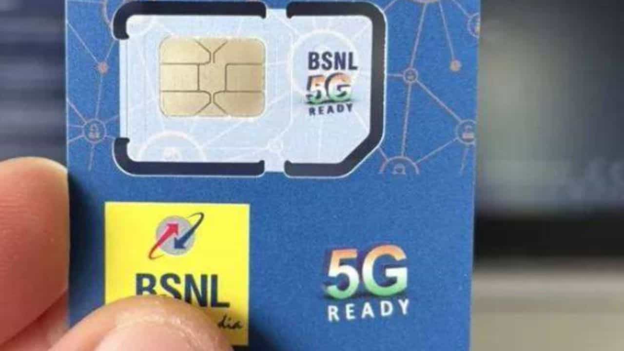5G আনছে BSNL, সস্তার রিচার্জ, তুখোড় নেটওয়ার্ক, এখনই কি সংযোগ পাচ্ছে বাংলা? 5G আনছে BSNL, সস্তার রিচার্জ, তুখোড় নেটওয়ার্ক, এখনই কি সংযোগ পাচ্ছে বাংলা?