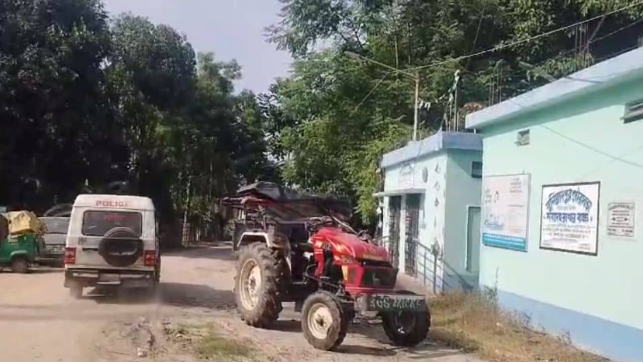Minor Girl Harassment: পাশের ঘরে মা, সেই সুযোগে ১৩ বছরের মেয়েটার ঘরে ঢুকে ধর্ষণের অভিযোগ, পরে প্যান্টের দড়ি খুলে খুনের চেষ্টা, গ্রেফতার TMC নেতার ছেলে