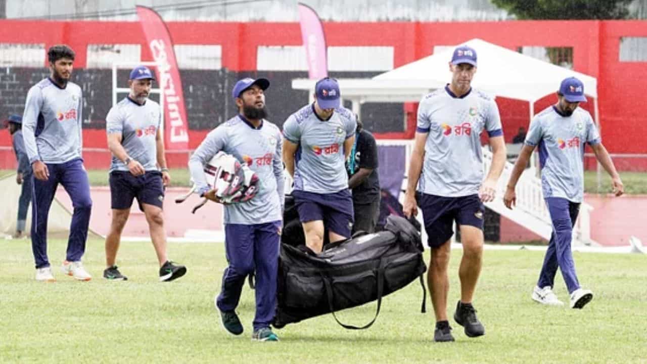 Bangladesh Cricket: সমস্যায় বাংলাদেশ ক্রিকেট, পিছিয়ে গেল দলের সফর Bangladesh Cricket: সমস্যায় বাংলাদেশ ক্রিকেট, পিছিয়ে গেল দলের সফর