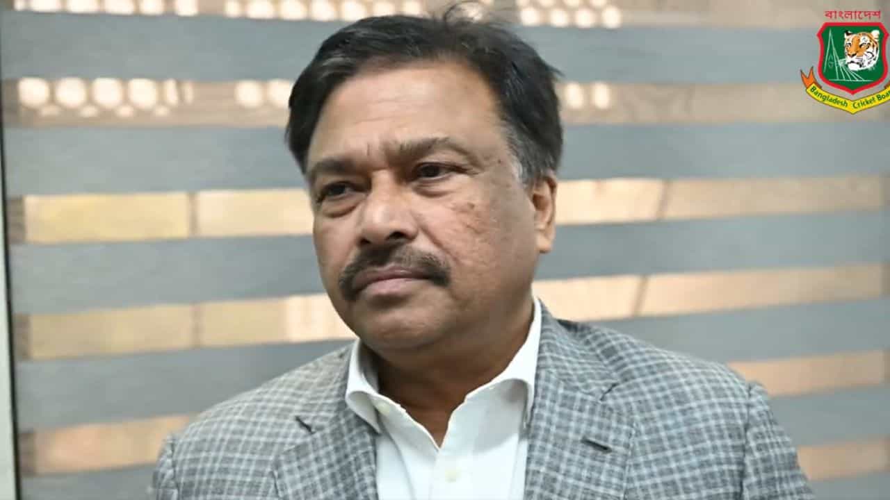 BCB President: ভারতের বিরুদ্ধে 'কচ্ছপ' ইনিংস, বাংলাদেশের নতুন বোর্ড সভাপতির কেরিয়ার কেমন? BCB President: ভারতের বিরুদ্ধে 'কচ্ছপ' ইনিংস, বাংলাদেশের নতুন বোর্ড সভাপতির কেরিয়ার কেমন?