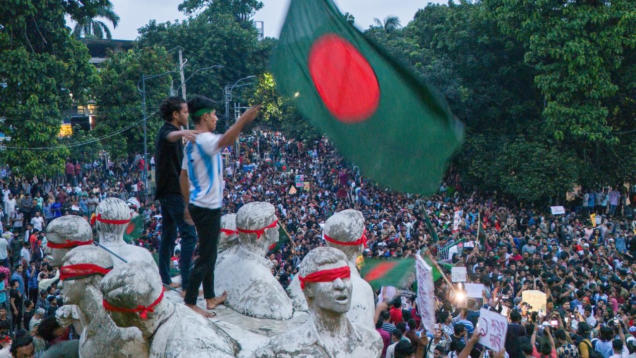 Bangladesh: বাংলাদেশে নিহত হাজারেরও বেশি, অন্ধ শয়ে শয়ে! খোঁজ পড়ল বিদেশি ডাক্তারের