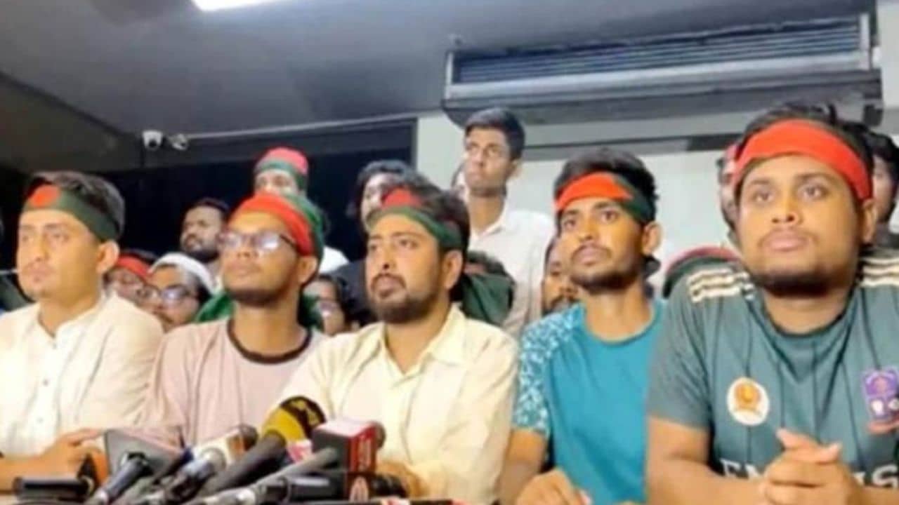 Bangladesh Students proposal: বাংলাদেশে অন্তর্বর্তীকালীন সরকারের রূপরেখা কী হবে? একগুচ্ছ প্রস্তাব পড়ুয়াদের