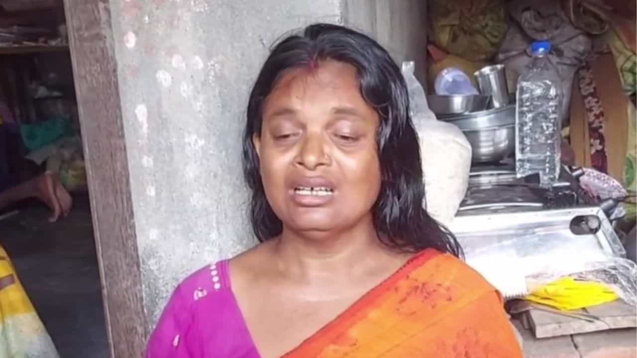 Bardhaman: 'পুলিশ আসছে-যাচ্ছে, ৫ দিন পরও অধরা অভিযুক্ত' Bardhaman: 'পুলিশ আসছে-যাচ্ছে, ৫ দিন পরও অধরা অভিযুক্ত'