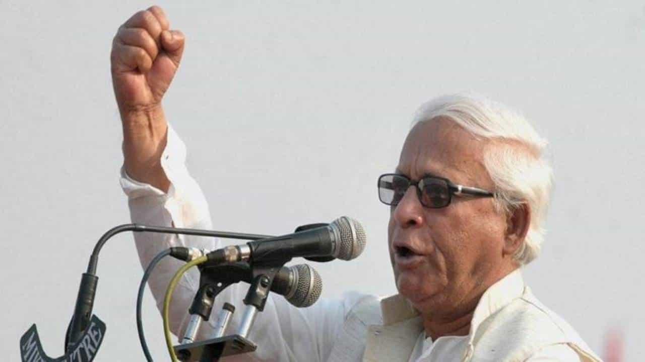 Buddhadeb Bhattacharya Dialogue: বুদ্ধদেবের কিছু অমোঘ উক্তি, যা এখনও কমরেডদের বুকে ঝড় তোলে Buddhadeb Bhattacharya Dialogue: বুদ্ধদেবের কিছু অমোঘ উক্তি, যা এখনও কমরেডদের বুকে ঝড় তোলে