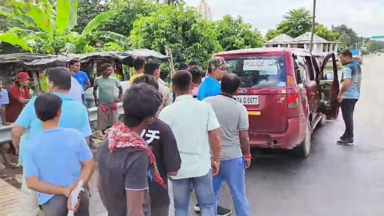 Maldah: জুতোতেই হচ্ছিল পাচার, লক্ষাধিক টাকার জাল নোট উদ্ধার