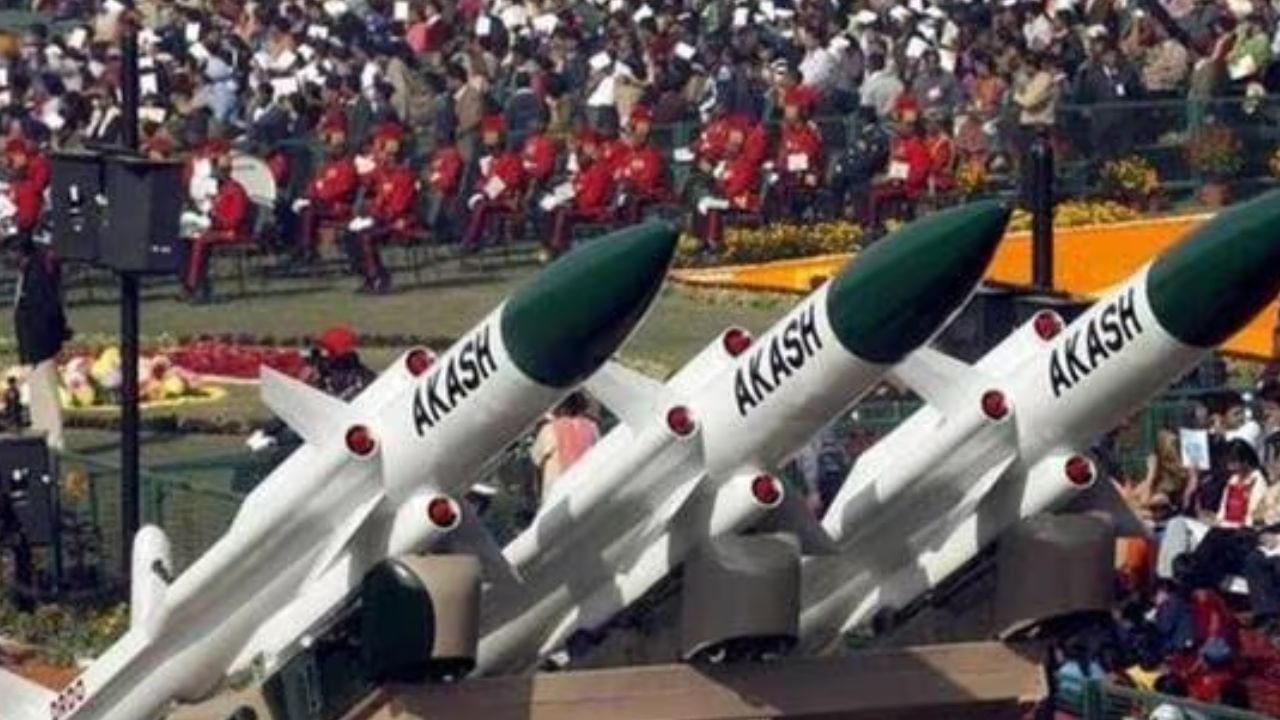 Defence exports: আগামী ৫ বছরে 'আত্মনির্ভর' ভারতের প্রতিরক্ষা সরঞ্জাম রফতানি তাক লাগাবে বিশ্বকে