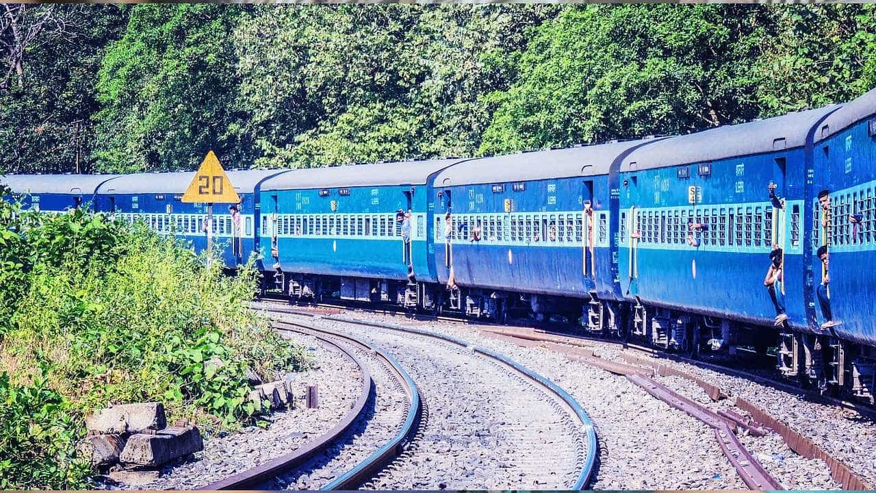 Train Ticket: শুধু একটা ফোন করেই ট্রেনের টিকিট বুক করুন, কীভাবে পাবেন এই সুবিধা Train Ticket: শুধু একটা ফোন করেই ট্রেনের টিকিট বুক করুন, কীভাবে পাবেন এই সুবিধা