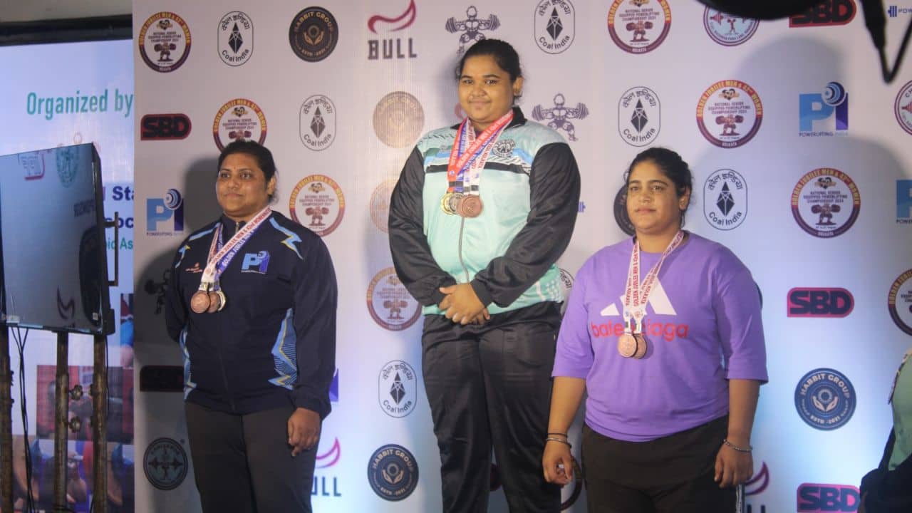 National Powerlifting: ভারোত্তোলনের জাতীয় চ্যাম্পিয়নশিপে সোনা বাংলার মৌমিতা ঘোষের