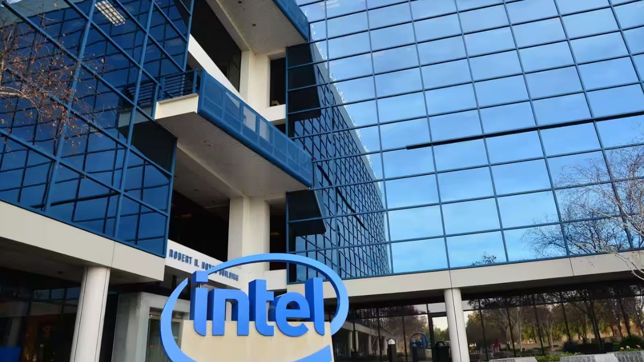 এক ধাক্কায় ১৮ হাজার কর্মী ছাঁটাই করবে Intel, কার চাকরি যাবে, চিন্তায় মাথায় বাজ কর্মচারীদের এক ধাক্কায় ১৮ হাজার কর্মী ছাঁটাই করবে Intel, কার চাকরি যাবে, চিন্তায় মাথায় বাজ কর্মচারীদের