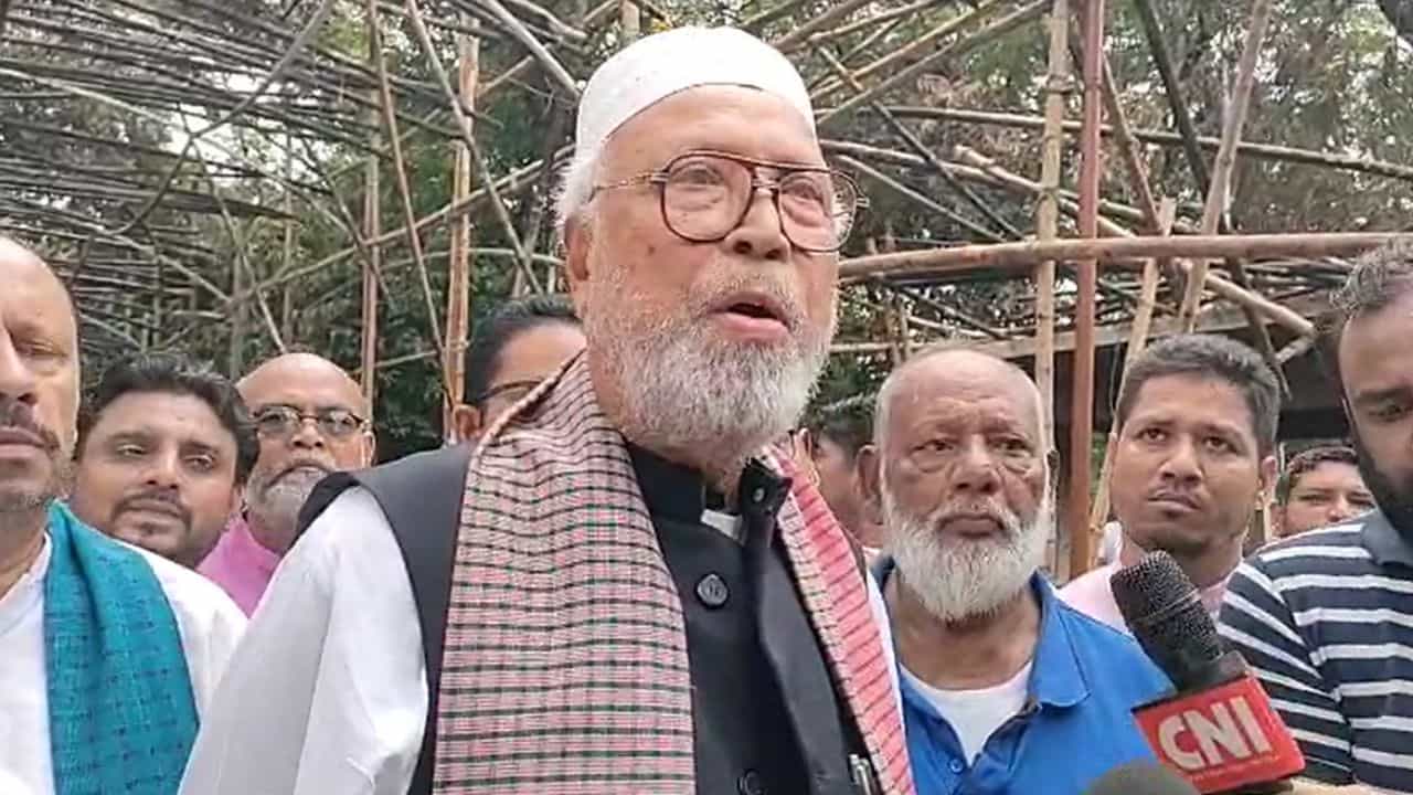 Abdul Kader Siddique: 'সংখ্যালঘুদের জীবন রক্ষা করুন, সেনার দায়িত্ব নেওয়া দরকার', বার্তা বঙ্গবীর কাদেরের Abdul Kader Siddique: 'সংখ্যালঘুদের জীবন রক্ষা করুন, সেনার দায়িত্ব নেওয়া দরকার', বার্তা বঙ্গবীর কাদেরের