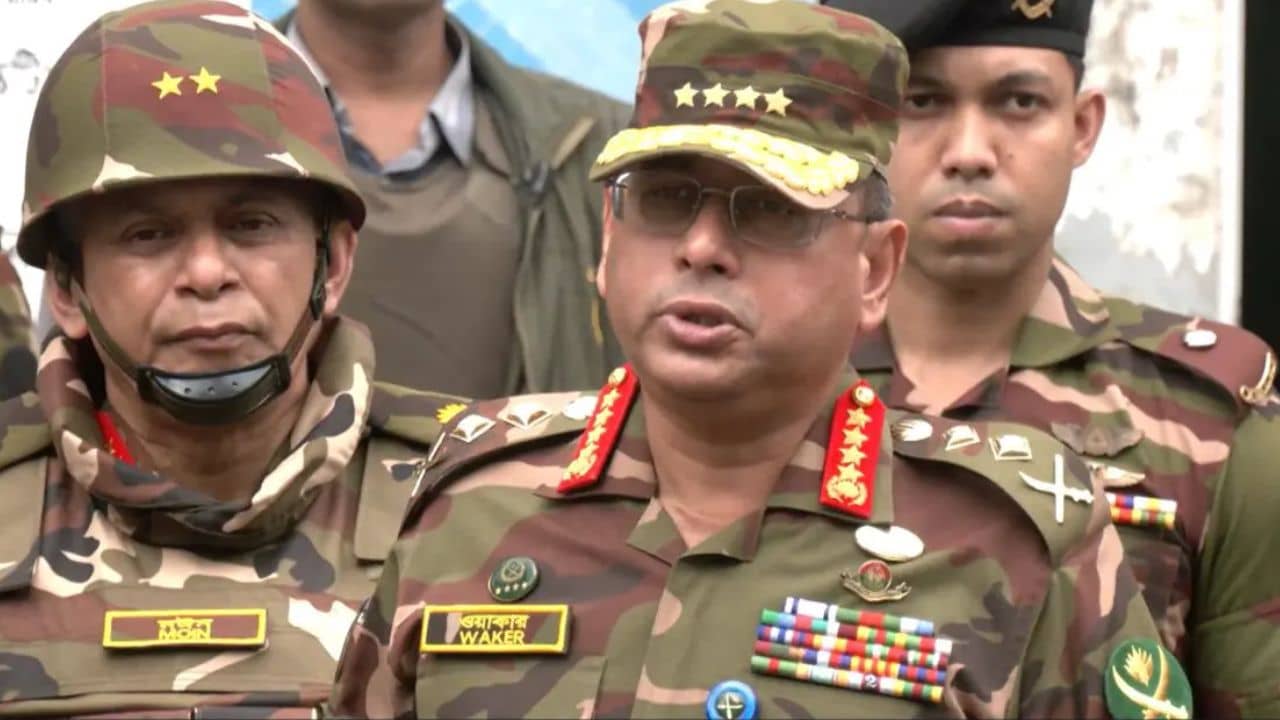 বাংলাদেশে হাসিনার পর এবার কে? স্পষ্ট করলেন সেনাপ্রধান