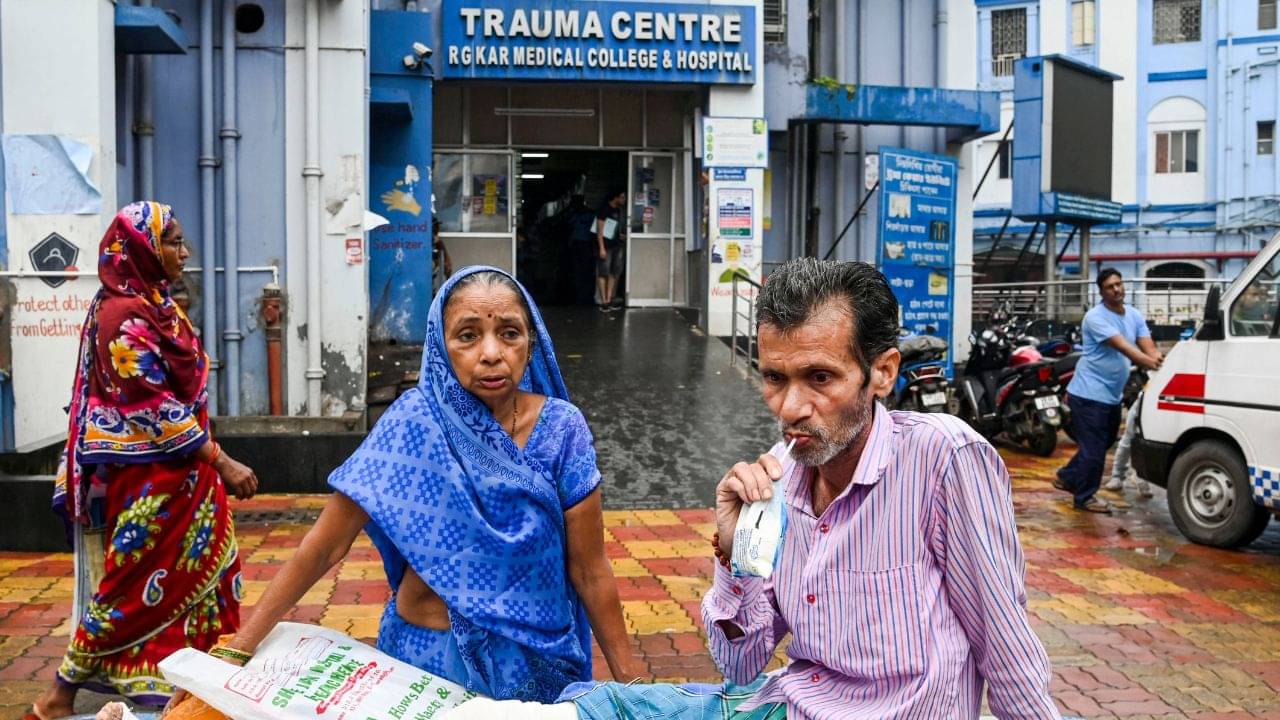 RG Kar: চালু হচ্ছে তিলোত্তমা ক্লিনিক, হোয়াটসঅ্যাপ নম্বর চালু করলেন জুনিয়র ডাক্তাররা