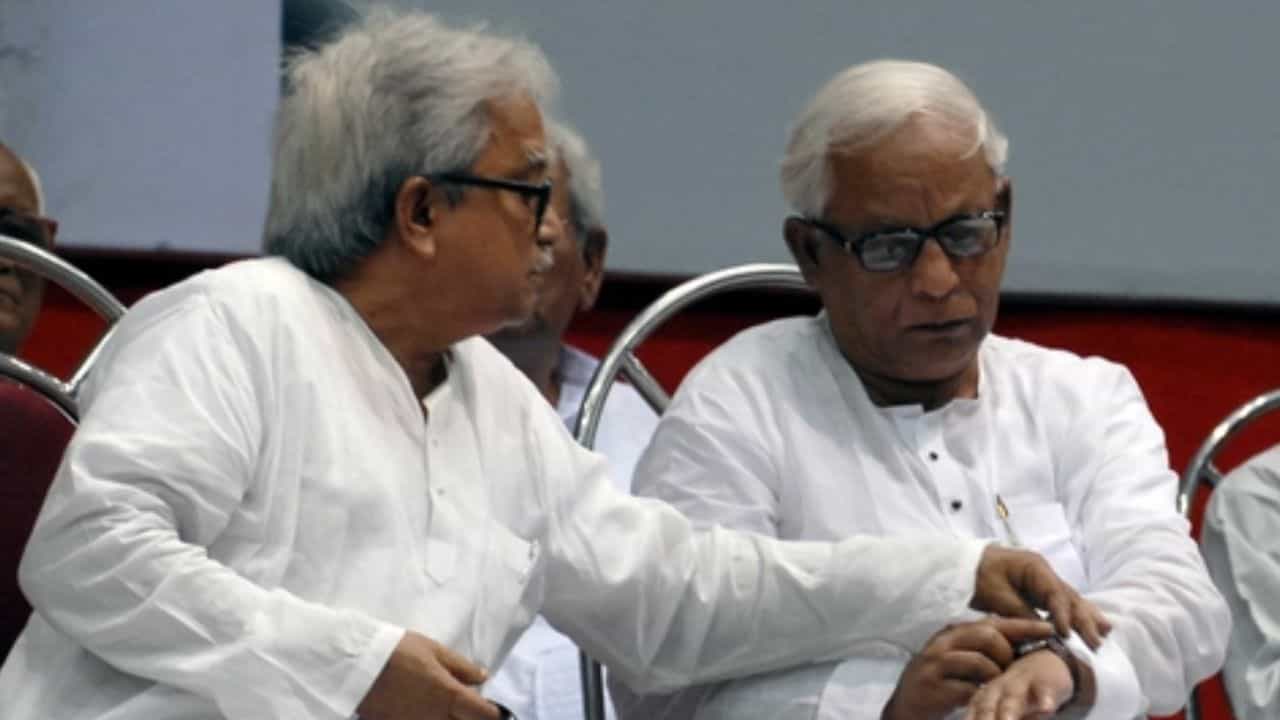 Buddhadeb Bhattacharya: 'বন্ধু চলে গেল...', বুদ্ধবাবুর প্রয়াণে যা বললেন বিমান বসু Buddhadeb Bhattacharya: 'বন্ধু চলে গেল...', বুদ্ধবাবুর প্রয়াণে যা বললেন বিমান বসু