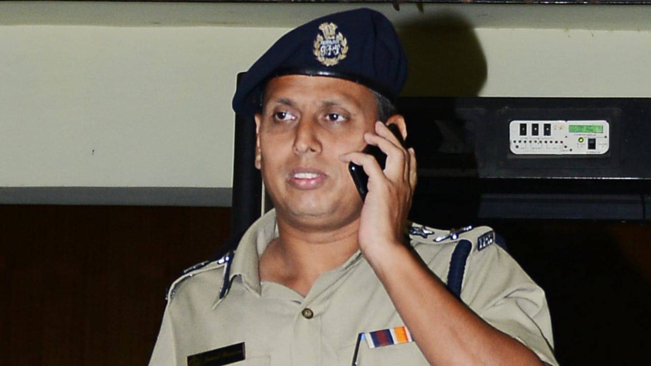 WB Police: আরজি কর কাণ্ডের মাঝেই রাজ্য পুলিশে বড় রদবদল, নতুন দায়িত্ব পেলেন জাভেদ শামিম