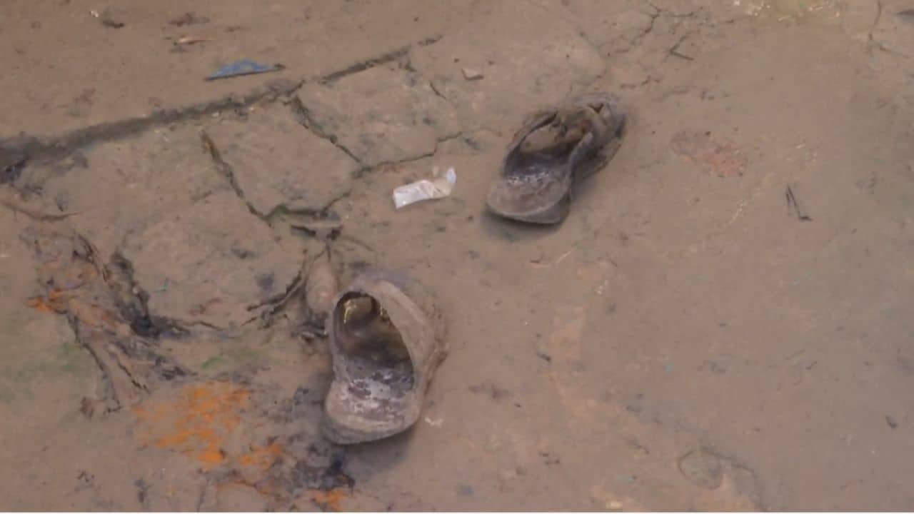 Murshidabad Blast: পেট্রোল ঢেলে, বোমা ফাটিয়ে জ্বালিয়ে দেওয়া হল গোটা শ্বশুরবাড়ি! মৃত তিন, যেন বগটুইয়ের স্মৃতি ফেরাচ্ছে সাগরদিঘী